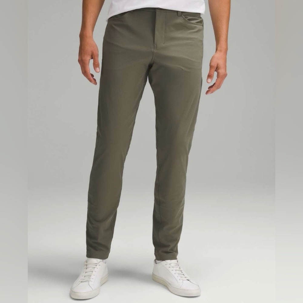 Lululemon ABC Slim-Fit Pant Warpstreme
Army Green size 35x29